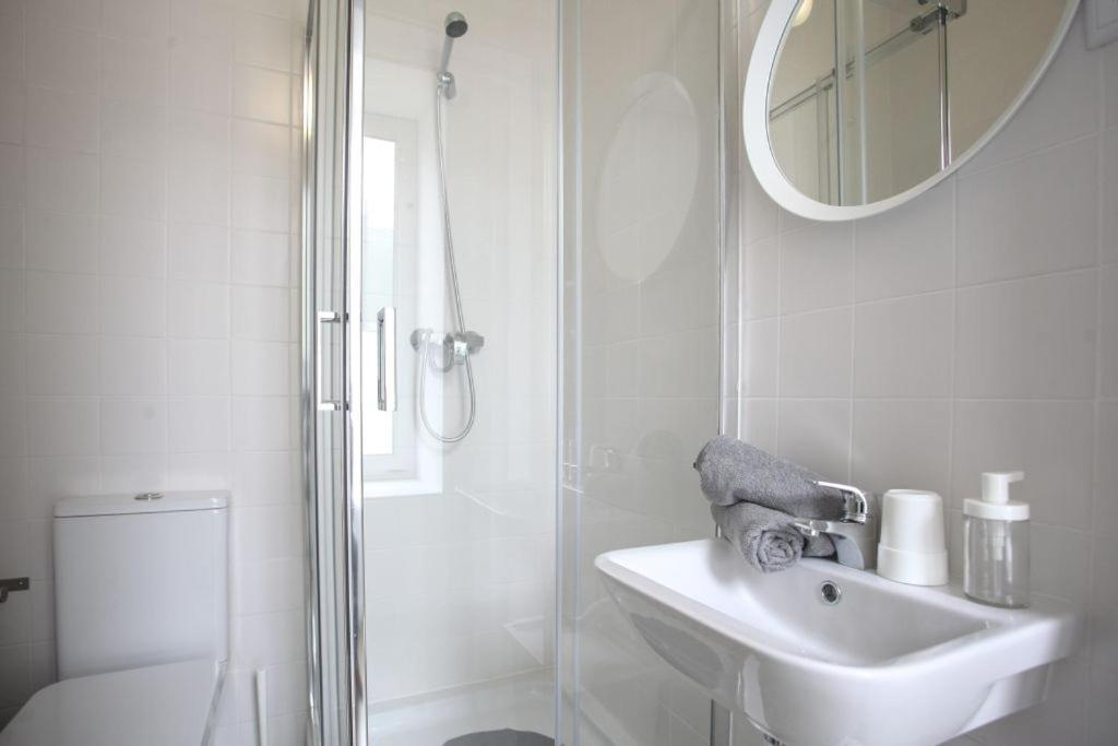 Place Of Moments Urban-Suites Ponta Delgada Chambre photo